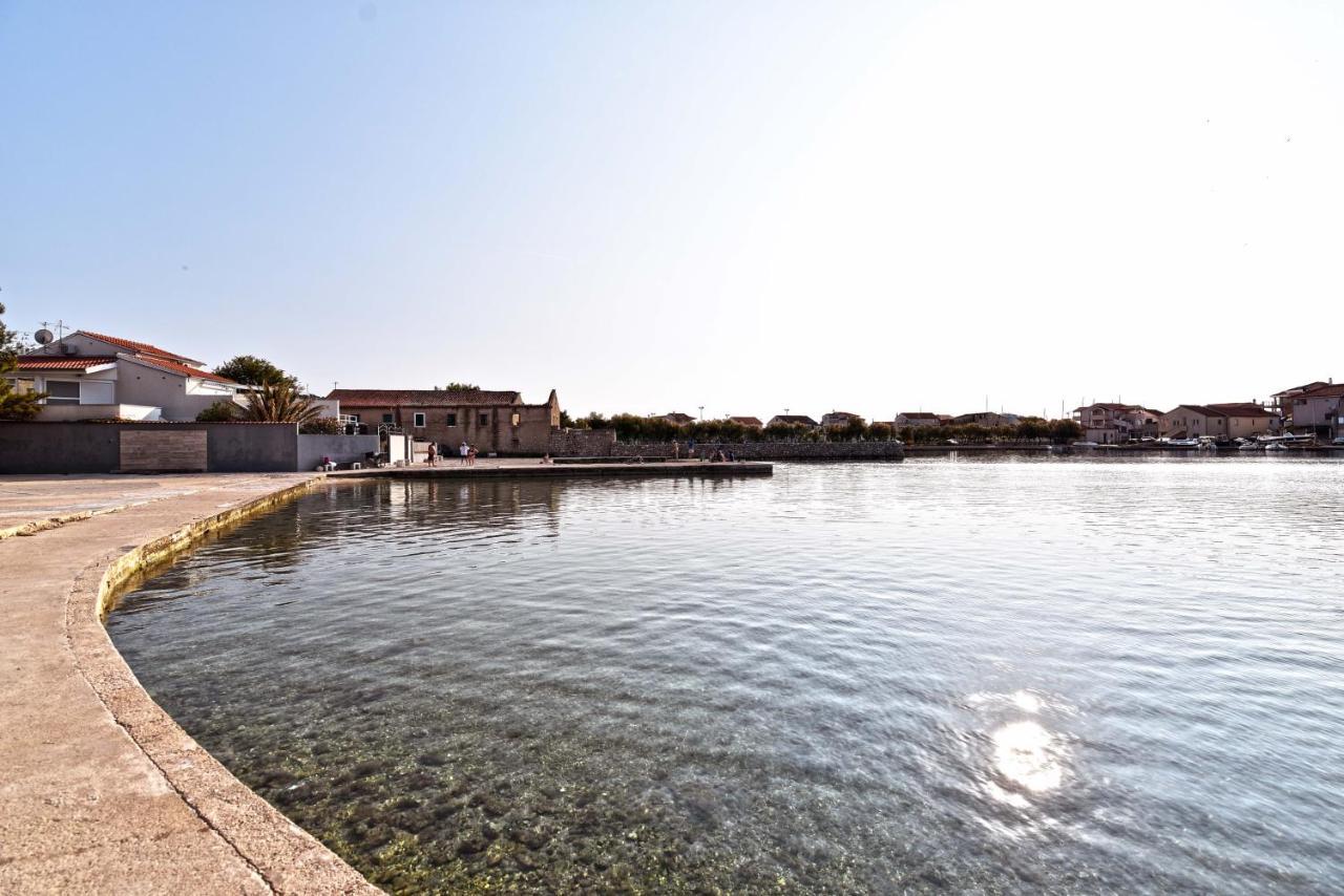 Apartmani Vinetan Betina  Εξωτερικό φωτογραφία